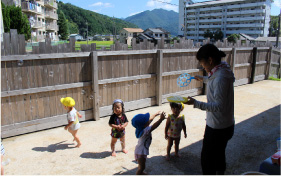 園庭遊びの様子